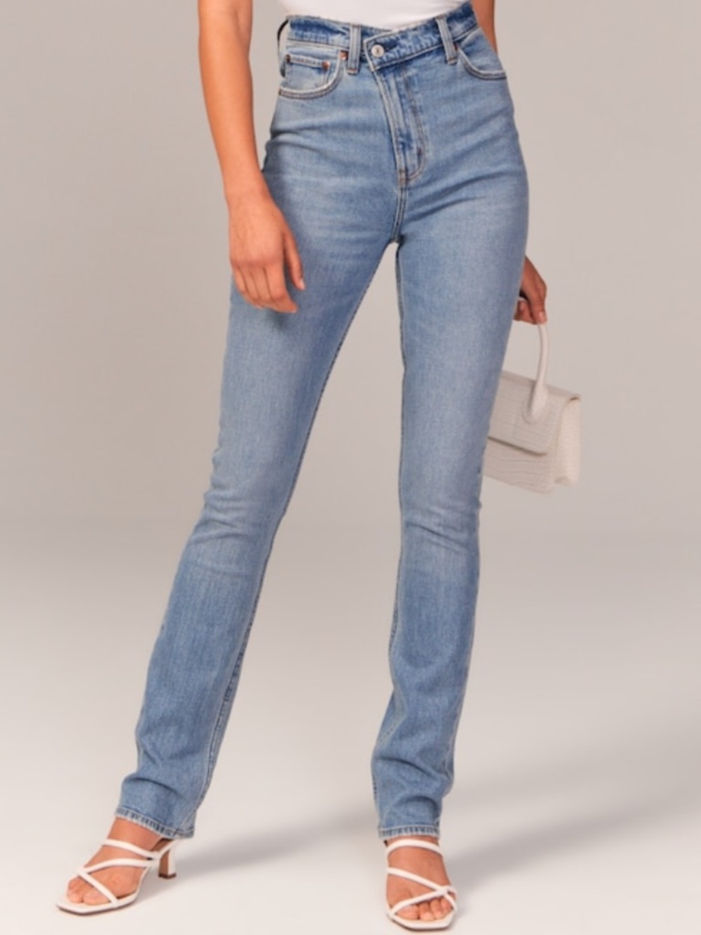 Abercrombie Ultra High Rise 90s Slim Straight Jean